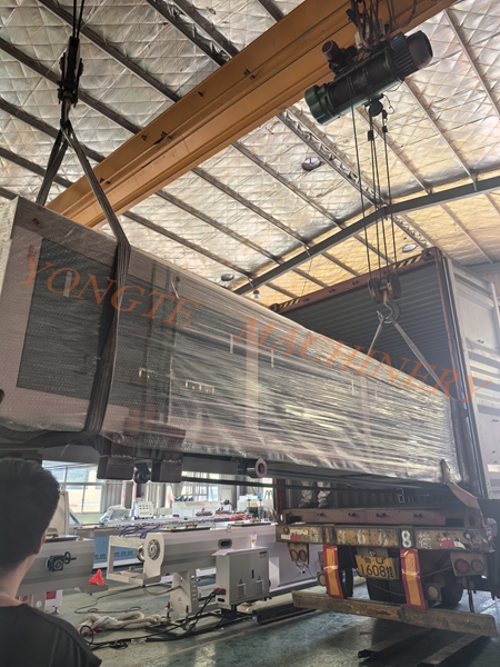 Yongte Plastic Machinery's wood-plastic production line is sent to Canada, and green smart manufacturing is praised overseas.