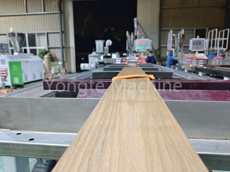 Yongte Plastic Machinery's wood-plastic co-extrusion equipment helps the wood-plastic door and window industry
