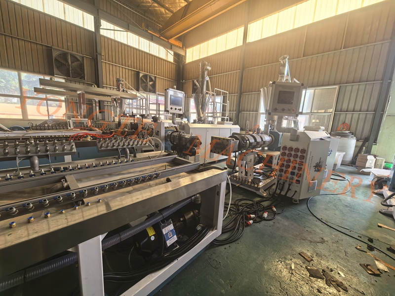 Yongte WPC flooring production line helps Canadian customers achieve 40% efficiency improvement