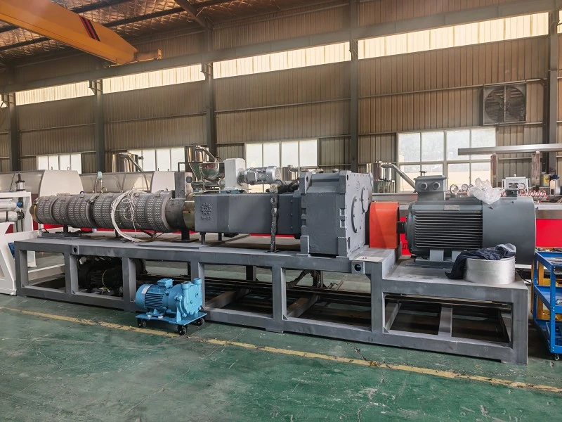 92/188 Conical Twin-Screw Extruder for WPC Board Production