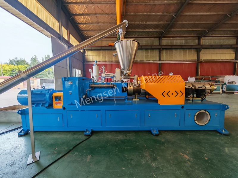 92/188 Conical Twin-Screw Extruder for PVC WPC Foam Board Production